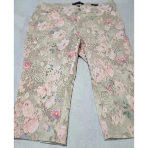 Gloria Vanderbilt Curvy Floral Capris 18W Excellent Cond